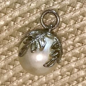 Vintage Pearl with leaf charm